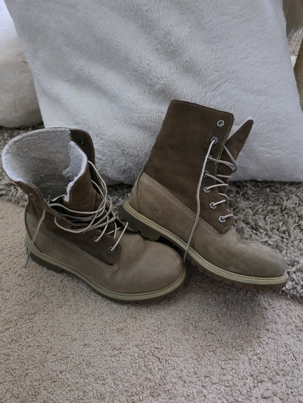 Women's Timberland Teddy Fleece Fold Down Boots Size 8